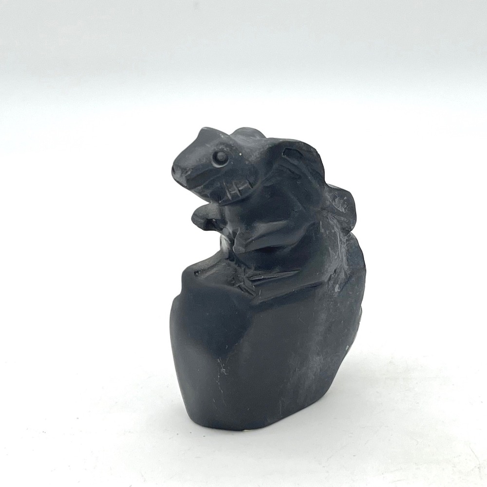 Hand Carved Chrysanthemum Stone Rabbit Figurine Sandouping China Yangtze 3.25"
